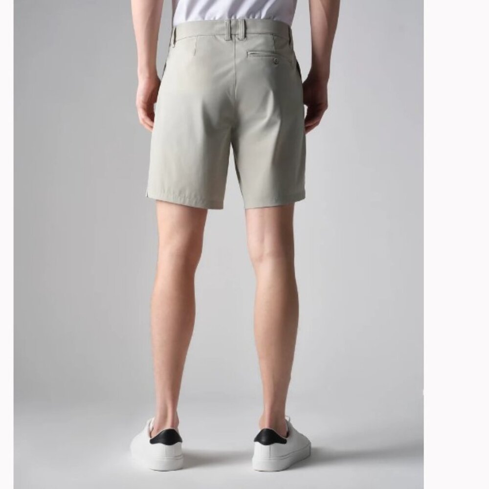 Rhone - 8" Resort Short - Color London Fog Gray (Light Khaki) - Size Men's 34